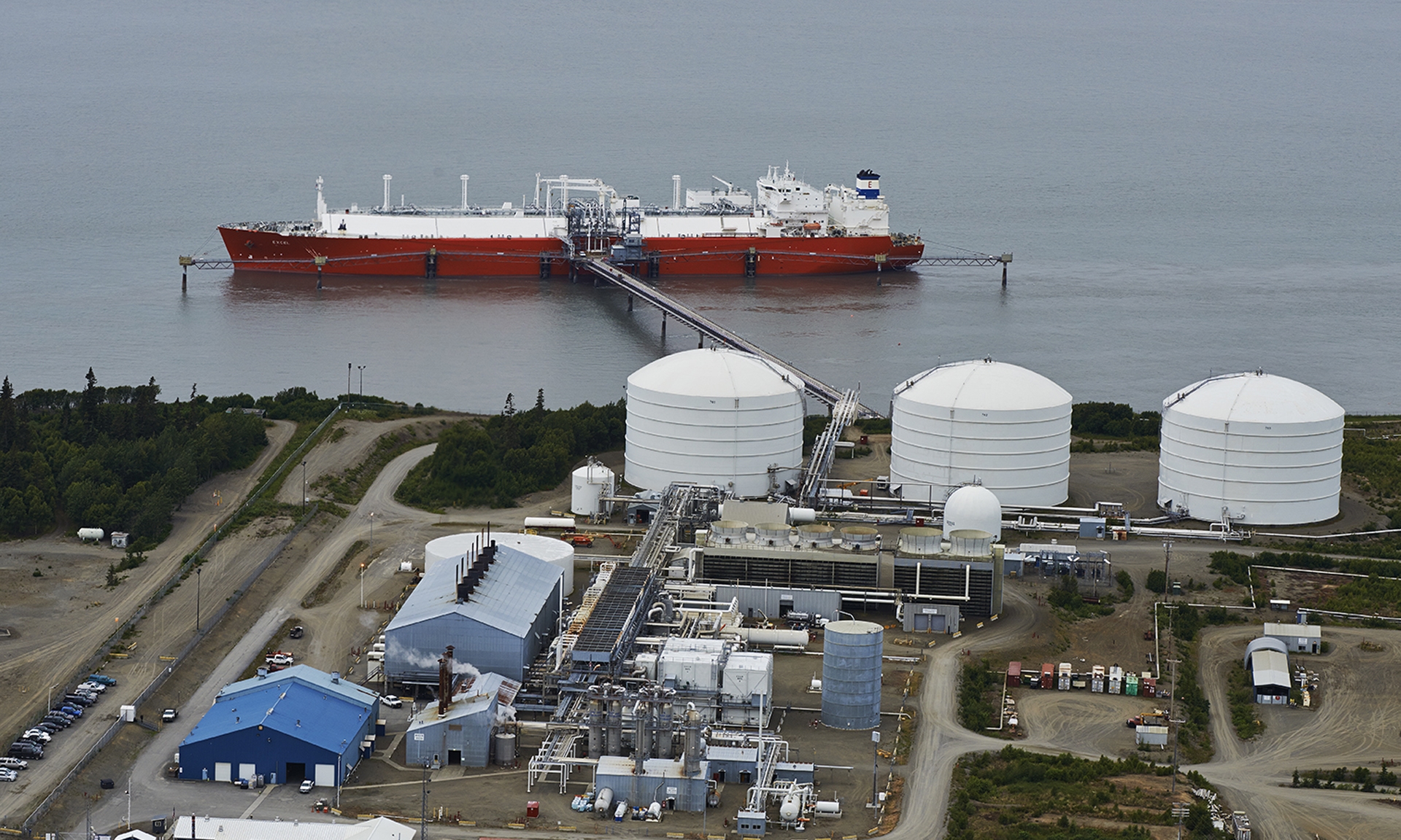 ConocoPhillips reviewing bids for Kenai LNG plant