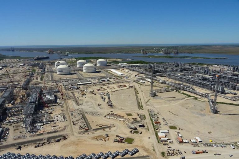 EIA: Sabine Pass ships three LNG cargoes, Henry Hub down