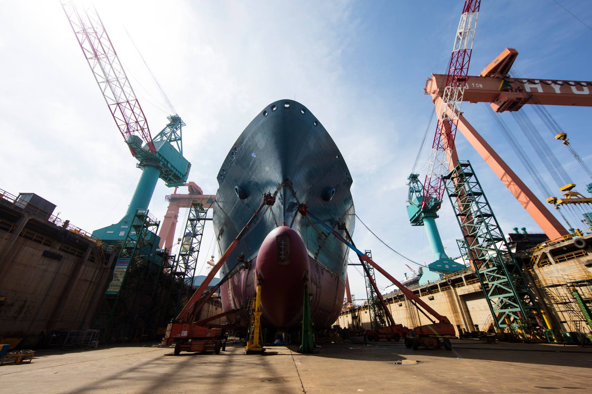 Drewry: FSRUs fetch higher returns than LNG carriers