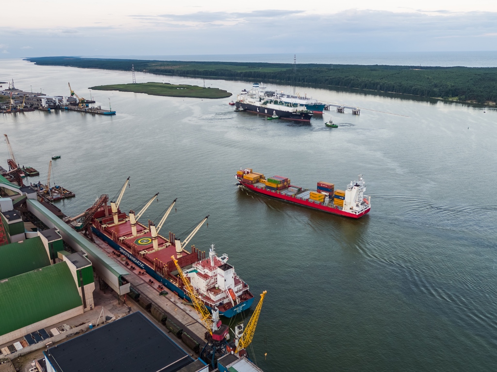 First U.S. LNG cargo reaches Lithuania (Gallery)