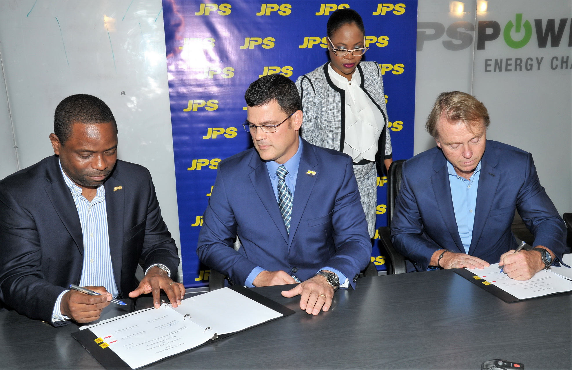 Jamaica to get third LNG-fueled power plant