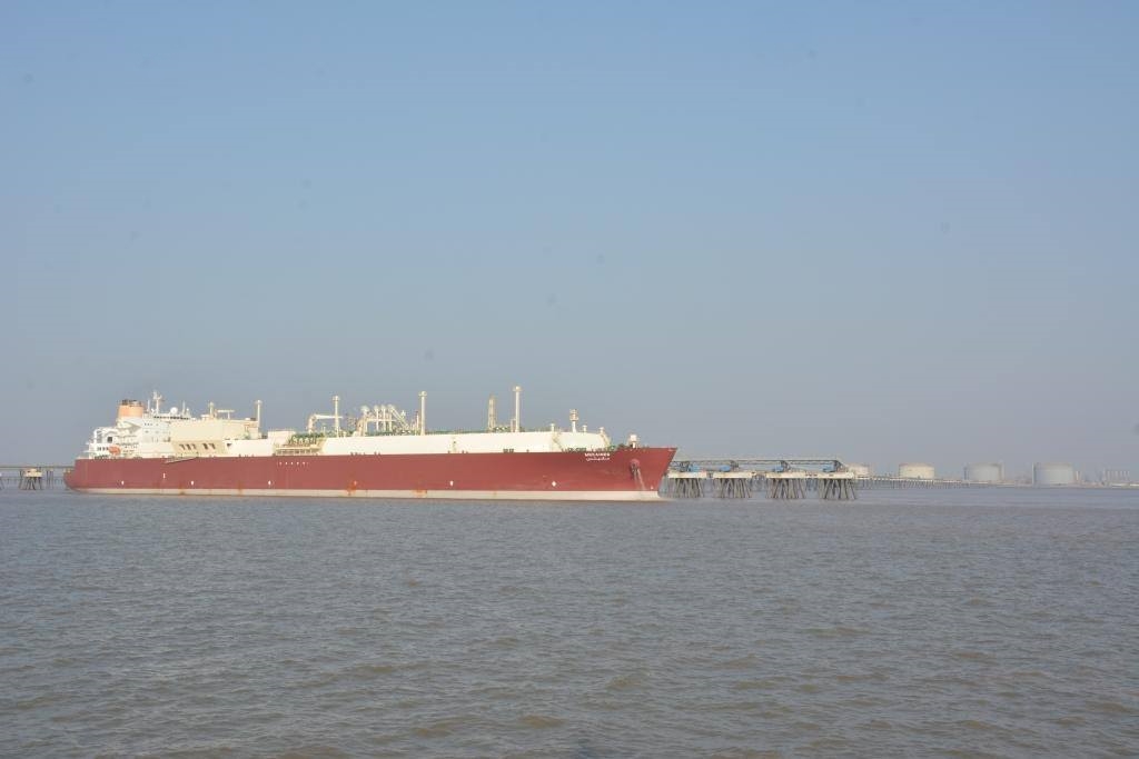 Petronet’s LNG terminals record highest throughput