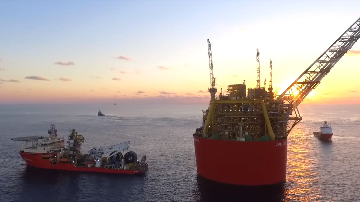 Video: mooring of Shell’s Prelude FLNG