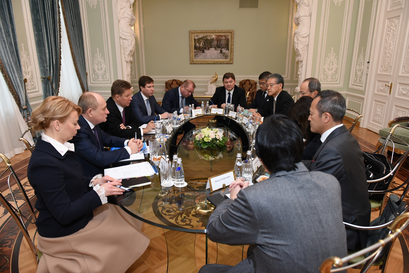 Gazprom, Mitsubishi talk Sakhalin II expansion progress