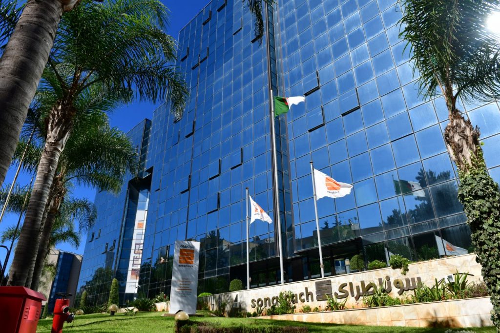 Sonatrach, Total ink LNG deal extension