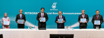 Petronas drops to loss as LNG sales slip