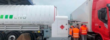 HAM commissions mobile LNG fueling unit in Calais