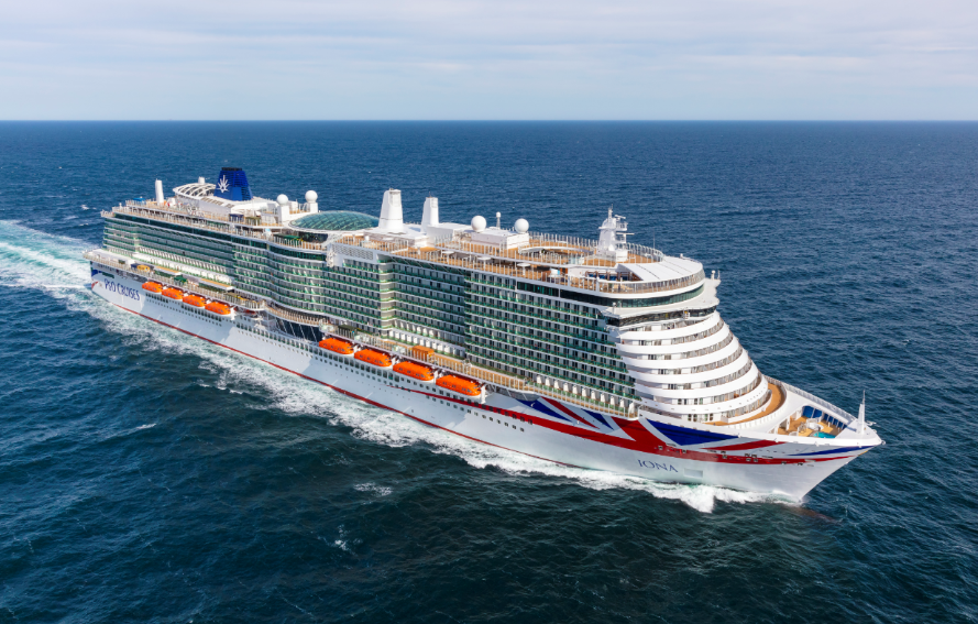 P&O Cruises takes delivery of its new LNG-powered flagship